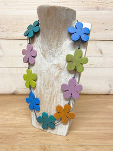 Wooden Flowers Necklace